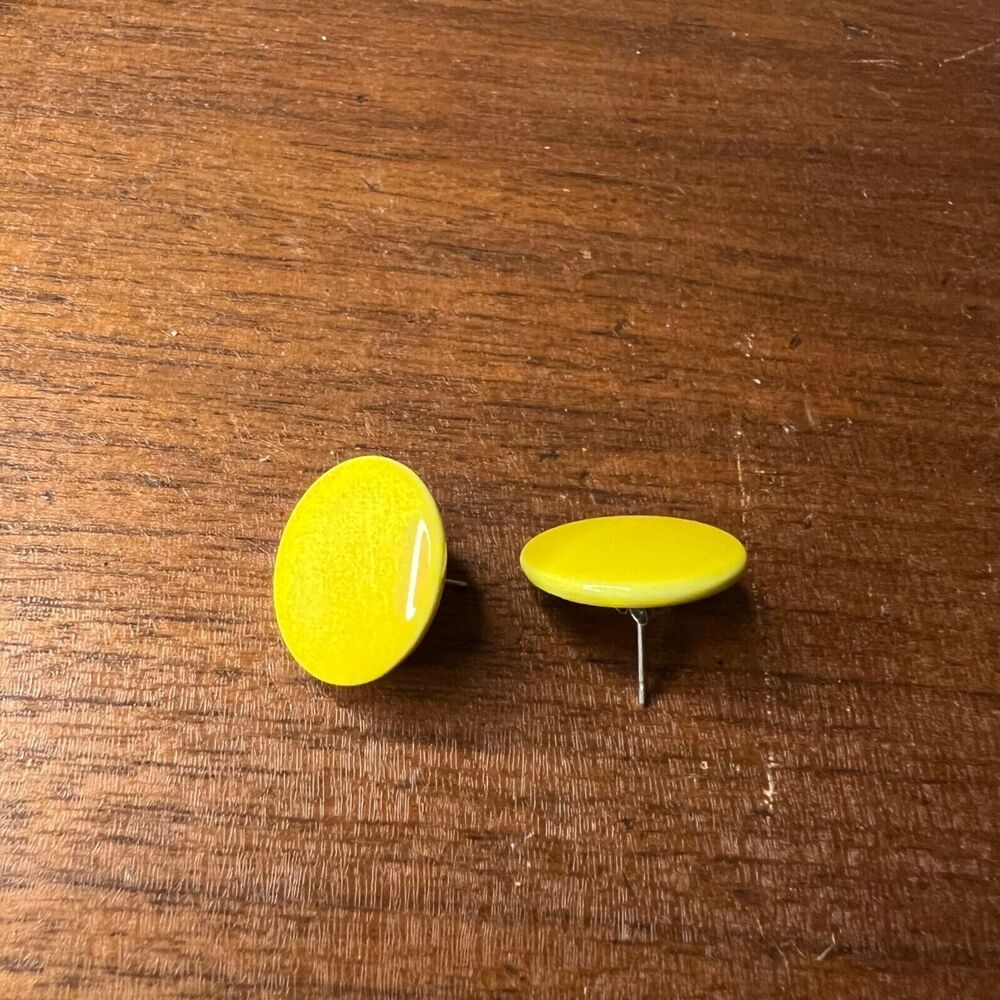 Vintage Womens Circle Stud Fashion Earrings 70s 80s Metal Yellow